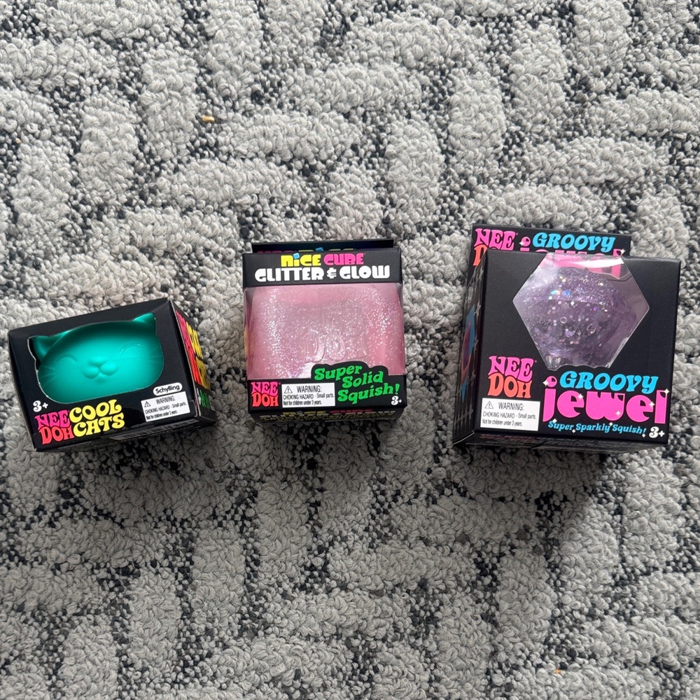 Nee Doh Bundle! HARD TO FIND! 🐰🐣
Priced to sell